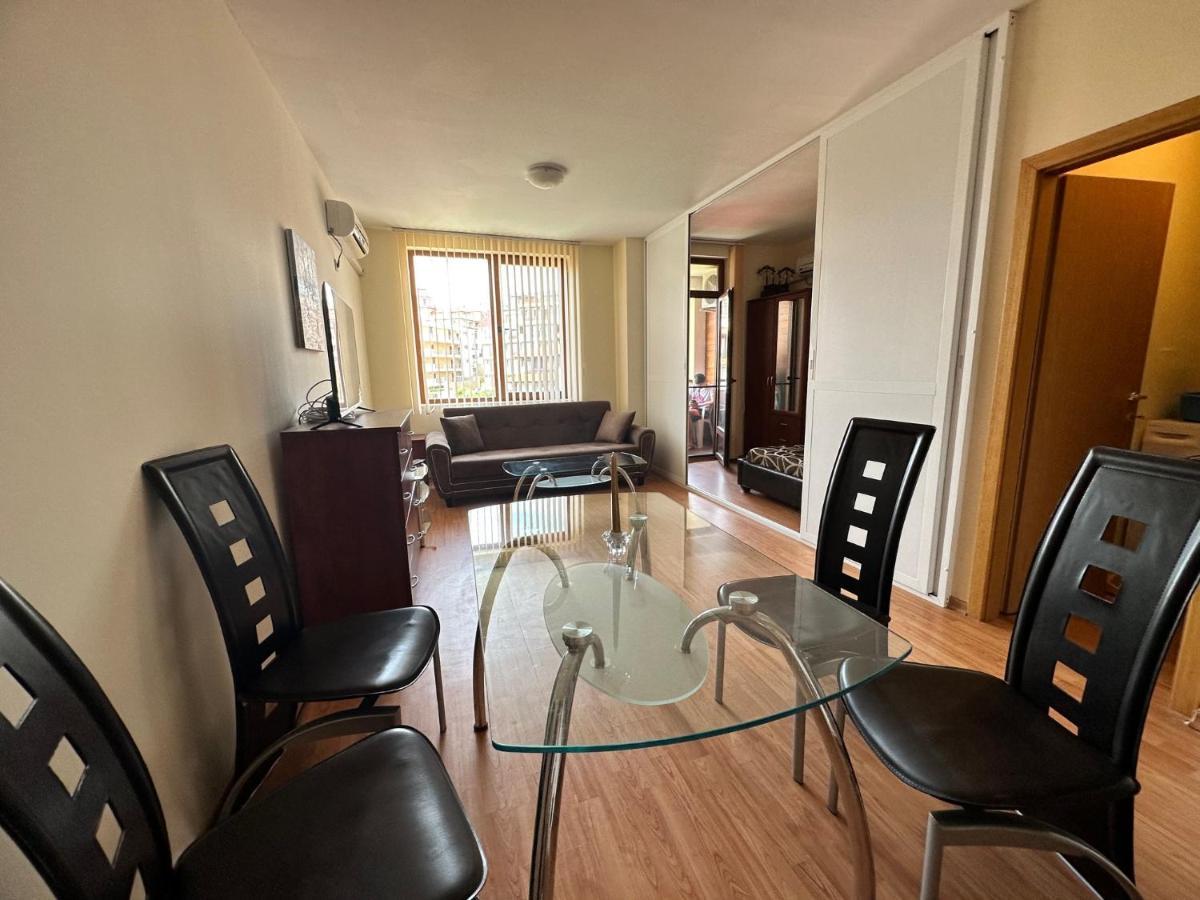 Psb Apartments In Gardens Of Eden Sveti Vlas Luaran gambar