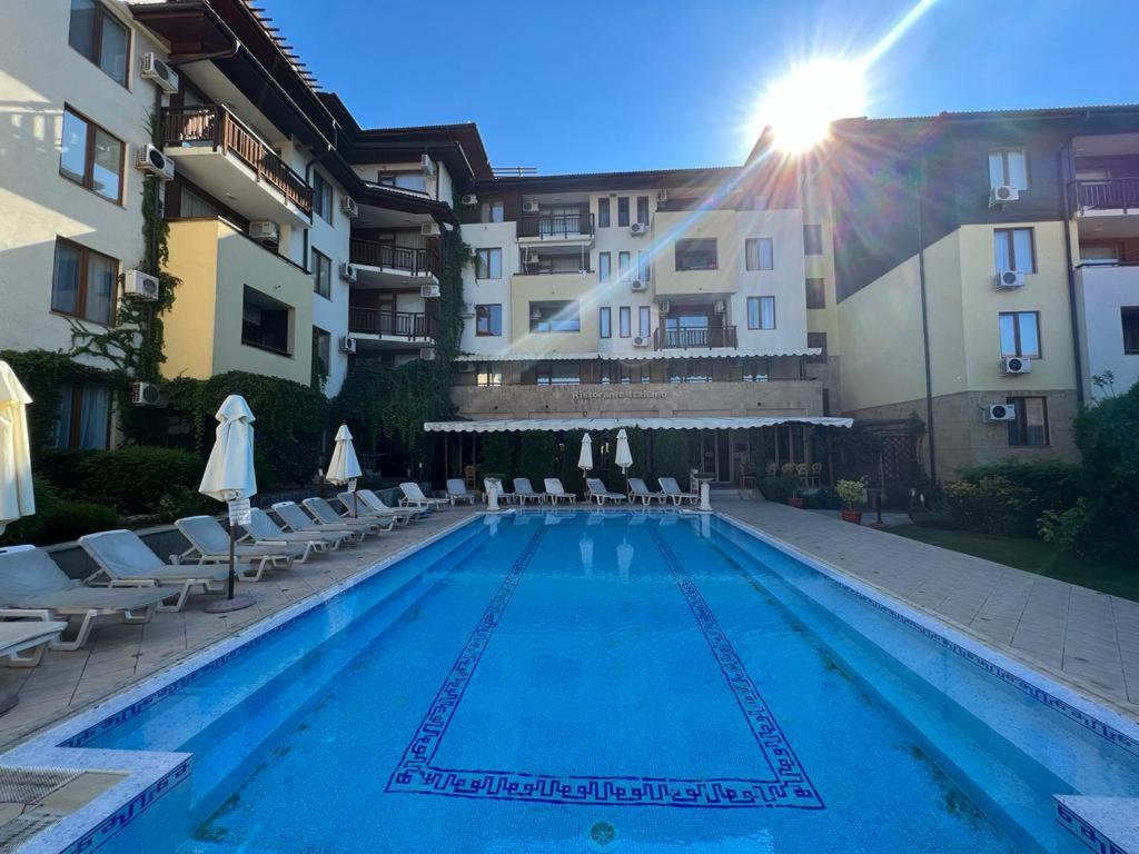 Psb Apartments In Gardens Of Eden Sveti Vlas Luaran gambar