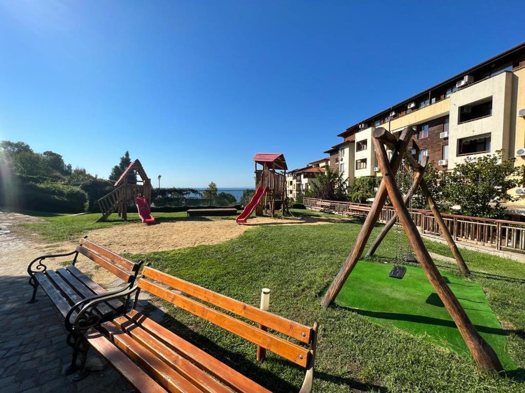 Psb Apartments In Gardens Of Eden Sveti Vlas Luaran gambar
