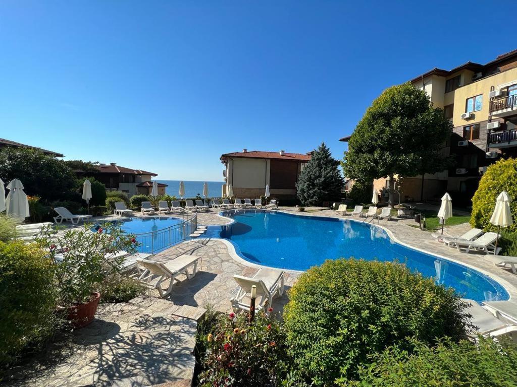 Psb Apartments In Gardens Of Eden Sveti Vlas Luaran gambar