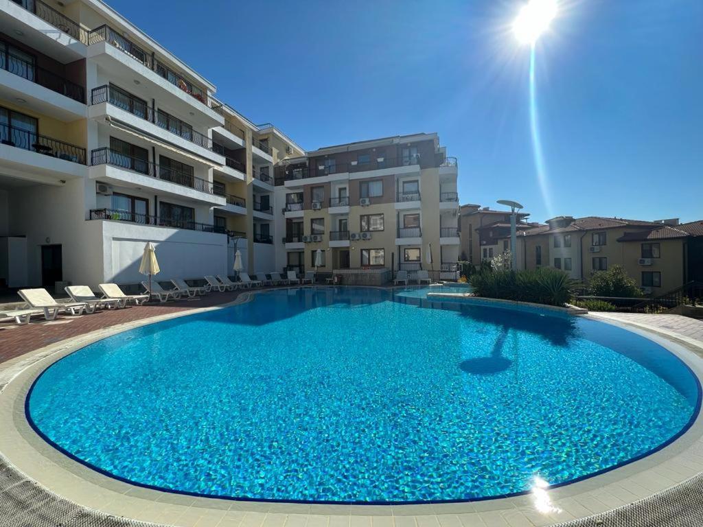 Psb Apartments In Gardens Of Eden Sveti Vlas Luaran gambar