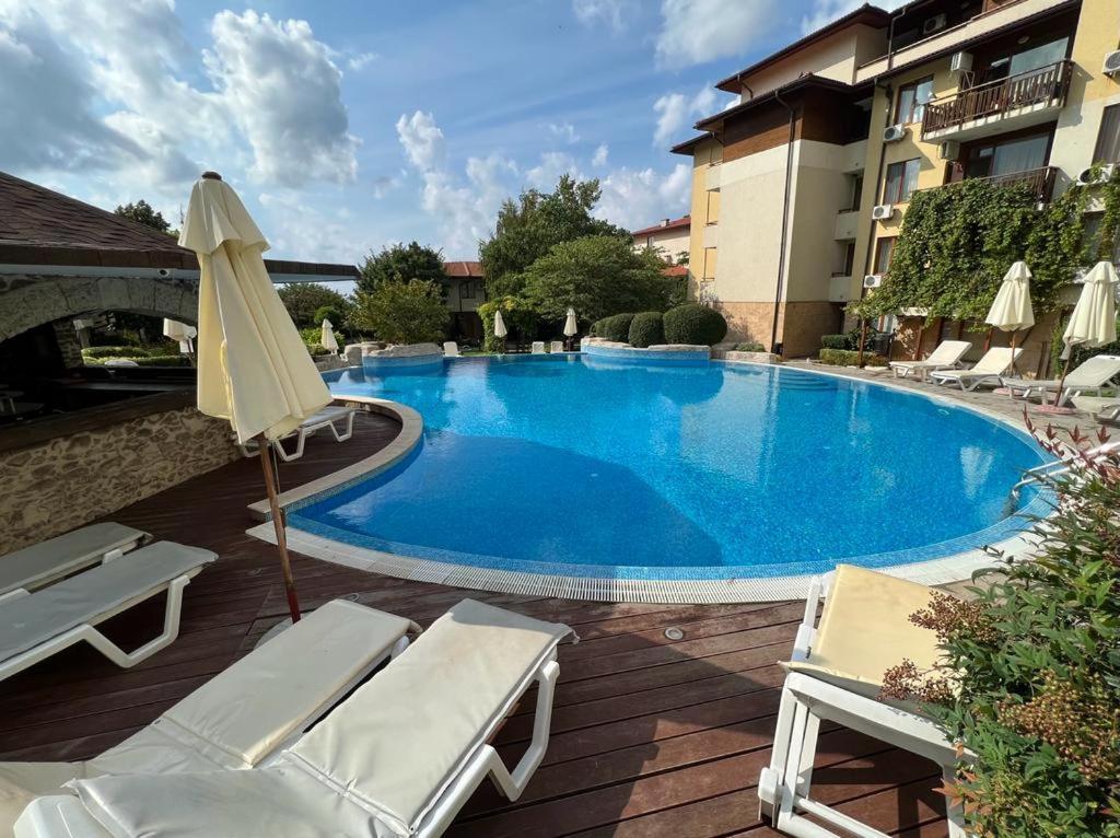 Psb Apartments In Gardens Of Eden Sveti Vlas Luaran gambar