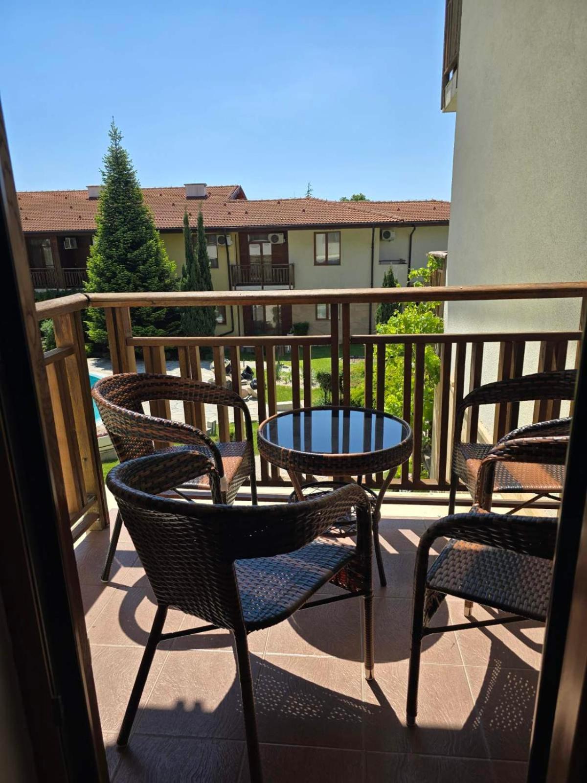 Psb Apartments In Gardens Of Eden Sveti Vlas Luaran gambar
